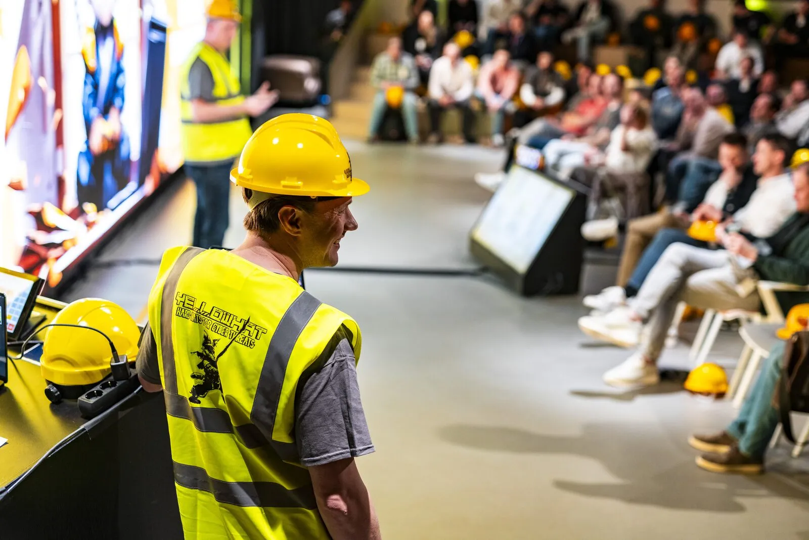 Yellowhat 2025 photo 9