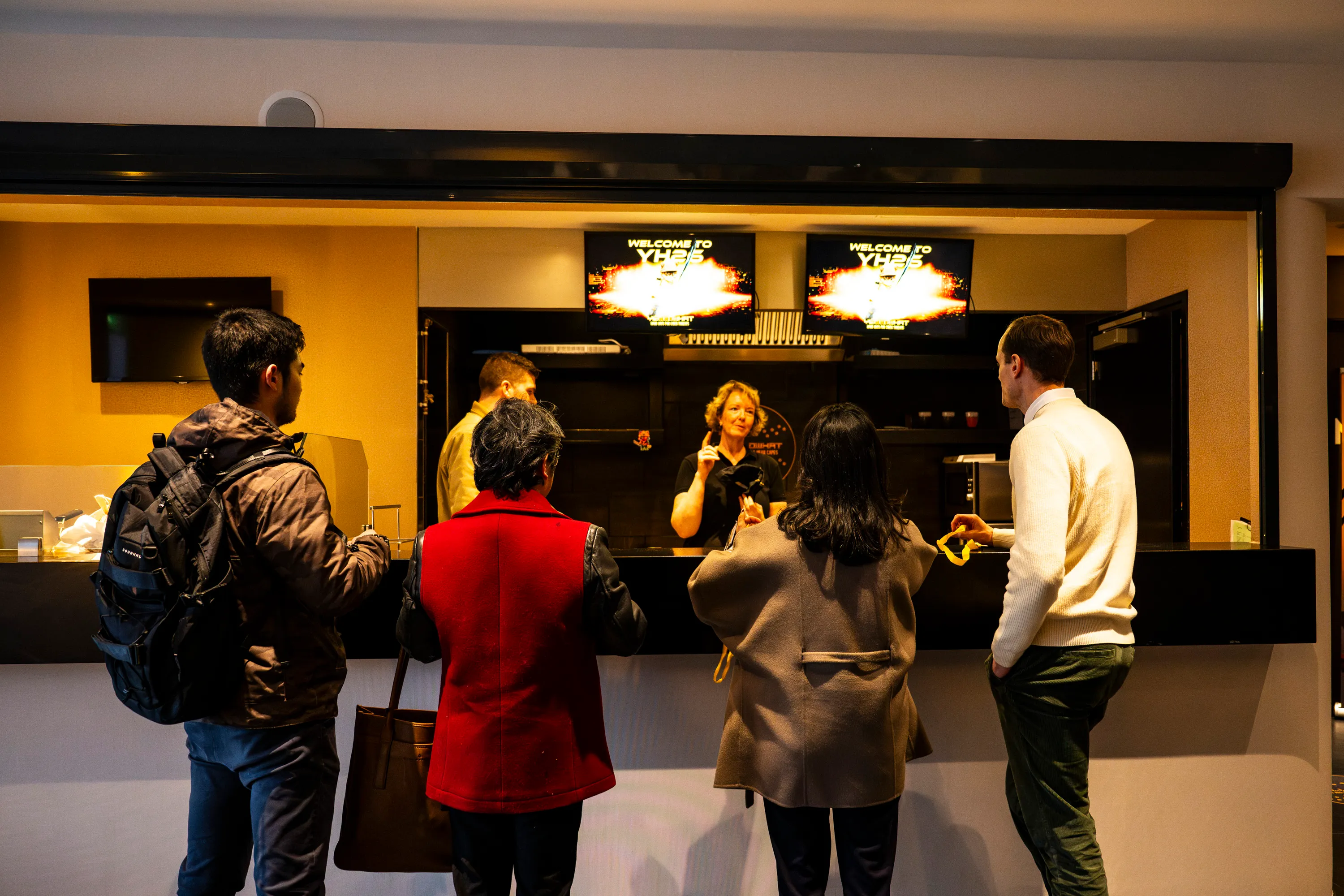 Yellowhat 2026 photo 2